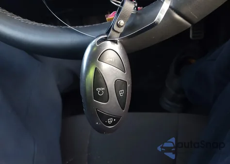 2025 Hyundai Elantra Sel Sport z USA, uszkodzony, nr VIN KMHLM4DG1SU060814